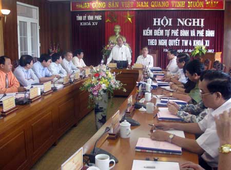 ວິງຟຸກດຳເນີນການສຳ​ຫຼວດກວດກາ ​ຕາມ​ມະຕິ​ສູນ​ກາງ​ພັກ​ຄັ້ງທີ 4 ຊຸດ​ທີ 11